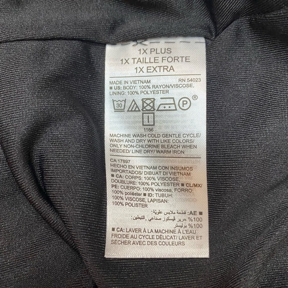 Old Navy 1X NWT Ruffled Tiered Maxi Dress Lined Black Deep V Adjustable Strap - Picture 11 of 14